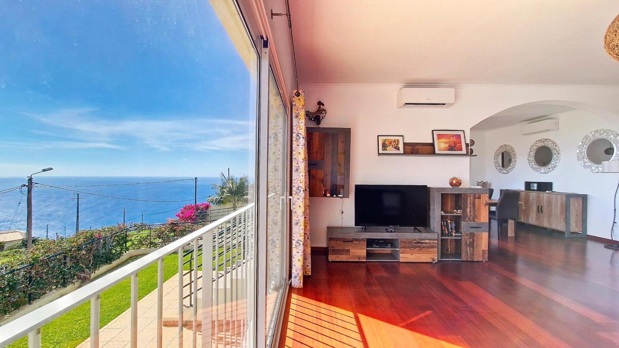 Casa Eleanor By Lovelystay Calheta  Extérieur photo