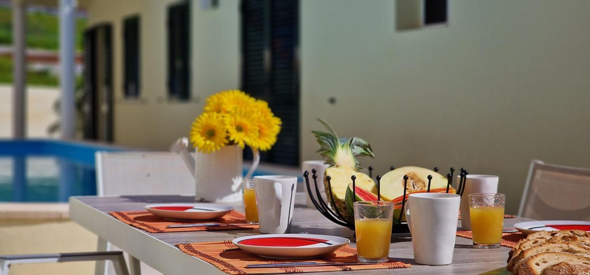Casa Eleanor By Lovelystay Calheta  Extérieur photo