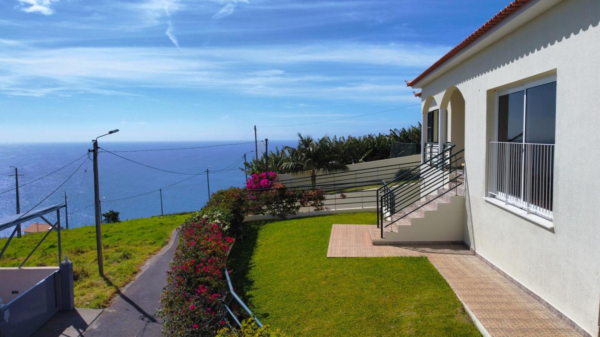 Casa Eleanor By Lovelystay Calheta  Extérieur photo