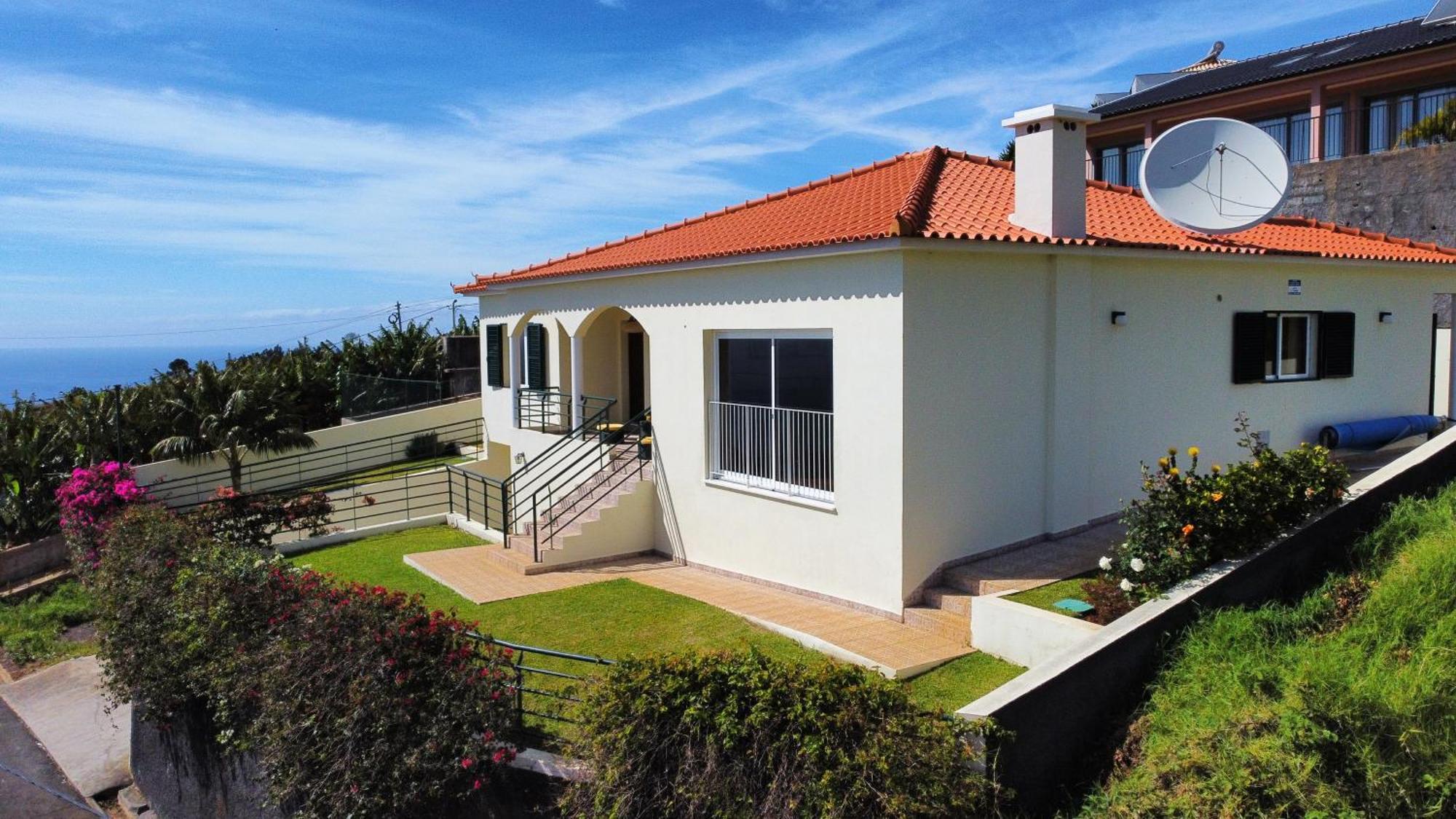 Casa Eleanor By Lovelystay Calheta  Extérieur photo