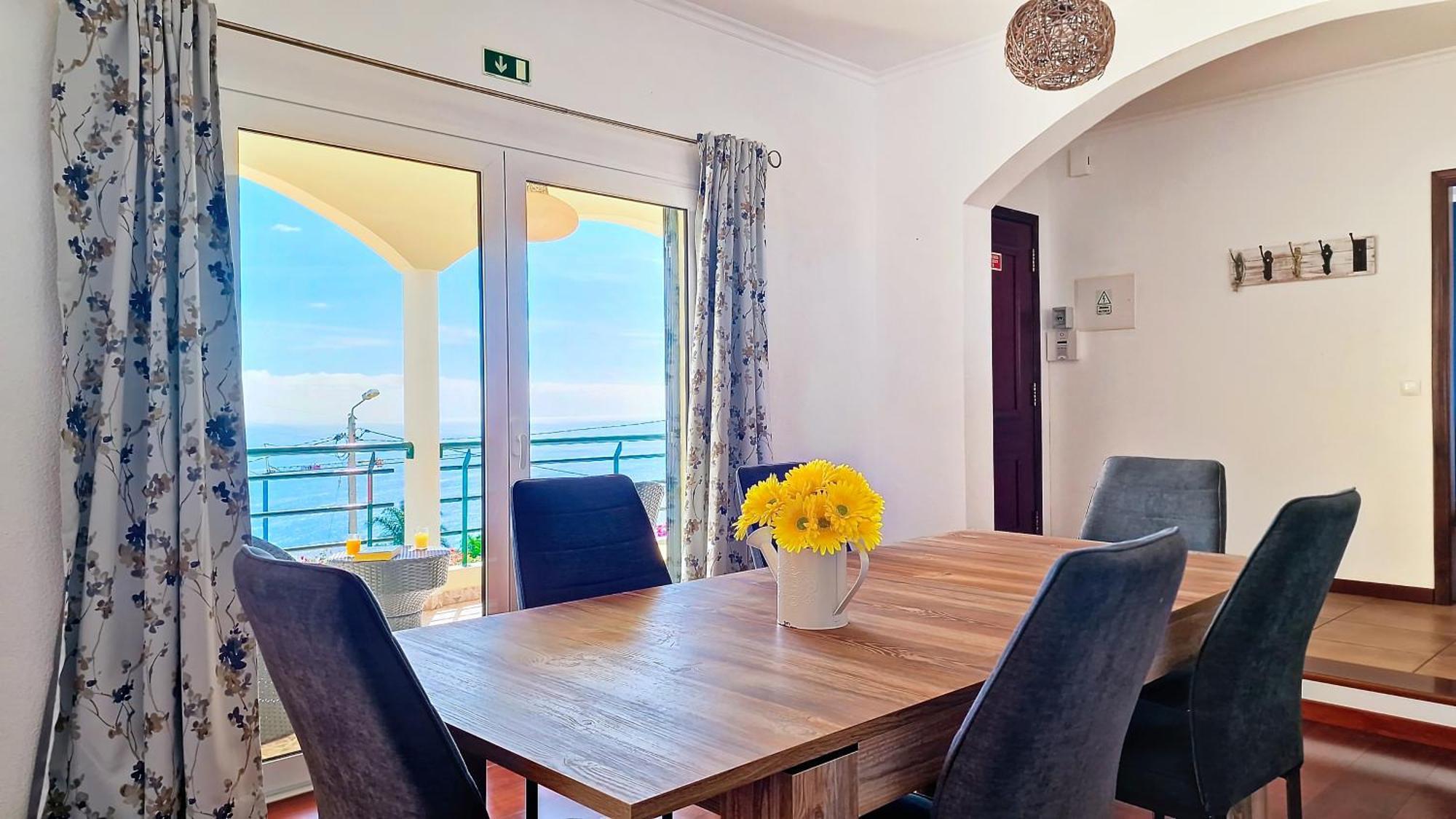 Casa Eleanor By Lovelystay Calheta  Extérieur photo