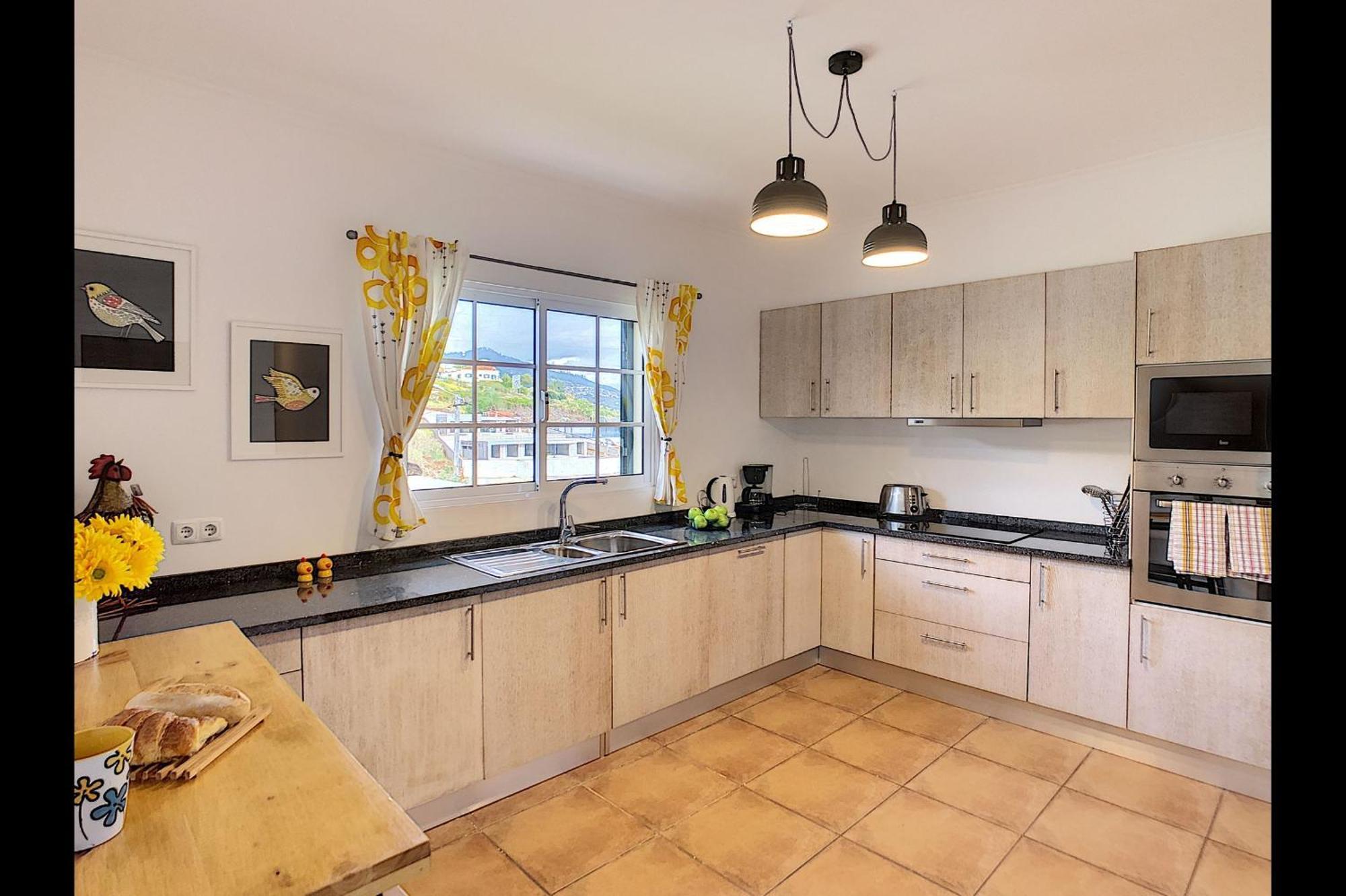 Casa Eleanor By Lovelystay Calheta  Extérieur photo