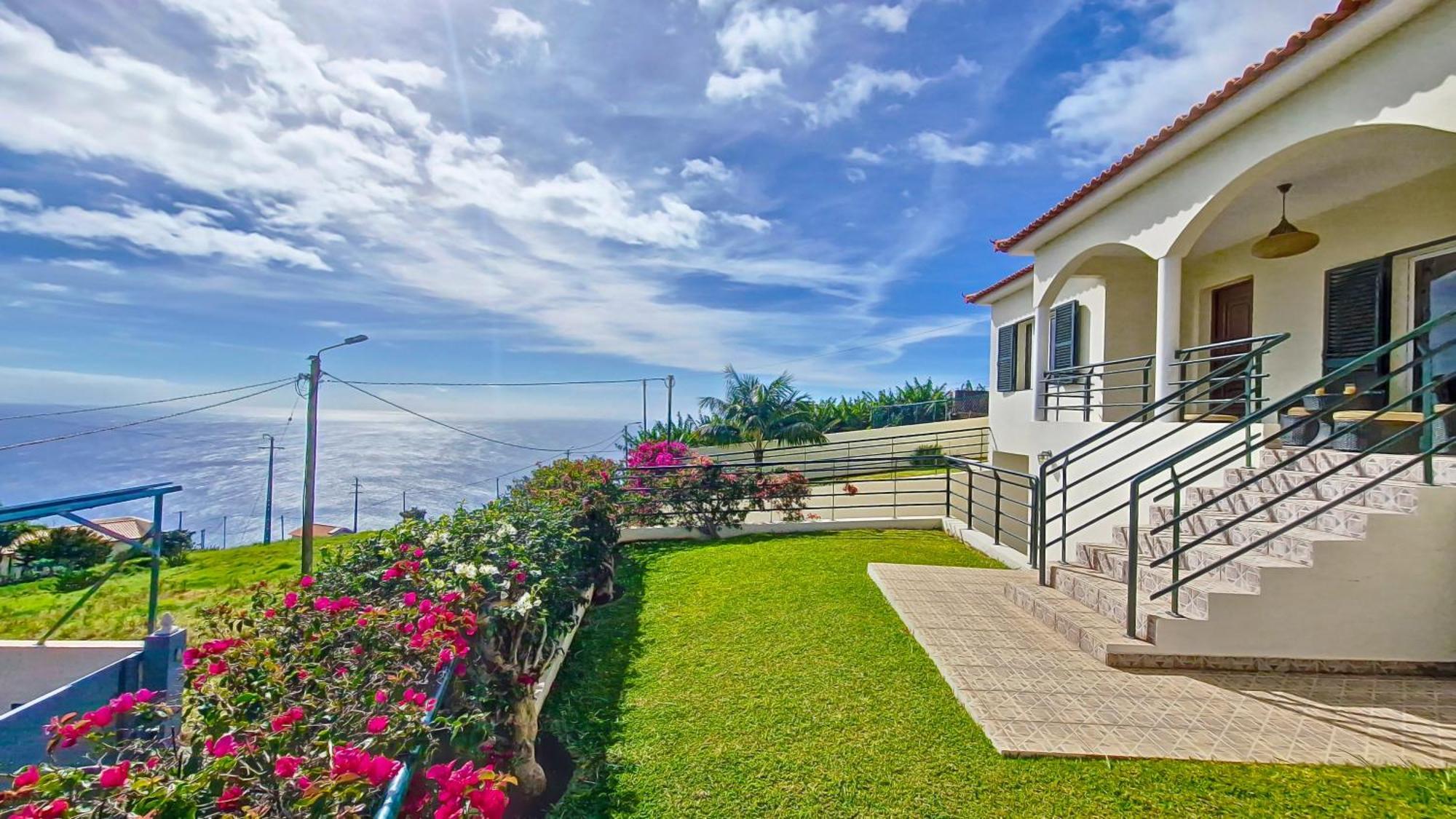 Casa Eleanor By Lovelystay Calheta  Extérieur photo
