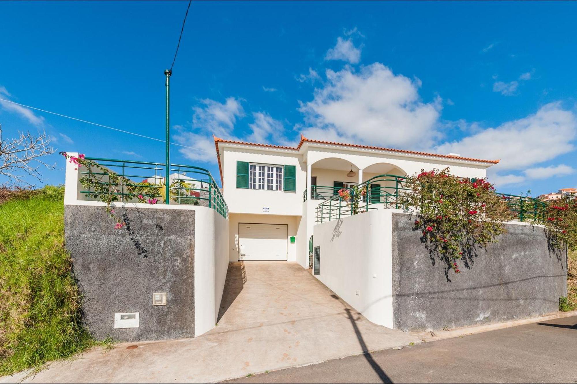 Casa Eleanor By Lovelystay Calheta  Extérieur photo